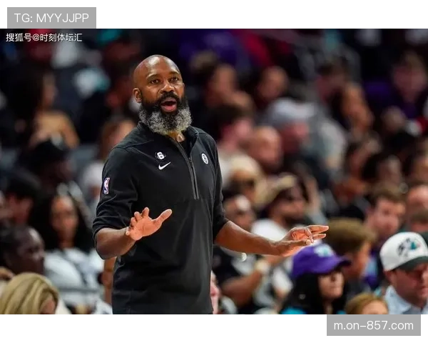 北京男手门将吕逢洋谈42%扑救率:团队防守是胜利基础