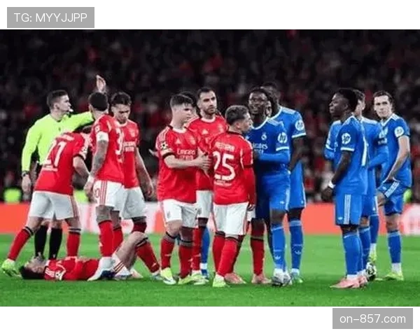 尤文图斯欧冠附加赛次回合2-3不敌加拉塔萨雷,总比分5-7被淘汰 尤文图斯欧冠附加赛次回合2-3不敌加拉塔萨雷,总比分5-7被淘汰